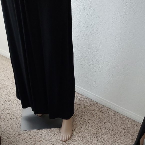 Black Stretch Maxi Dress - Picture 3 of 4